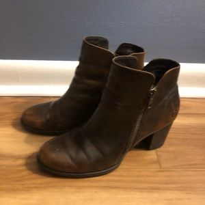 Brown leather boots by Born